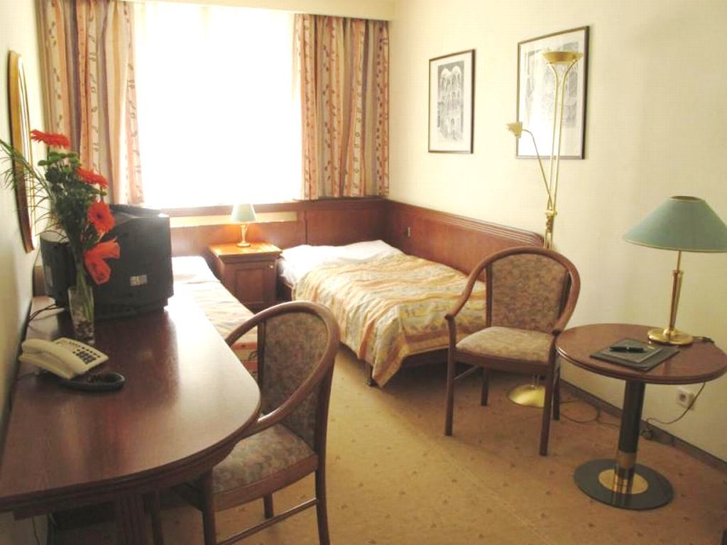 Galerie Royale Hotel Прага Екстериор снимка