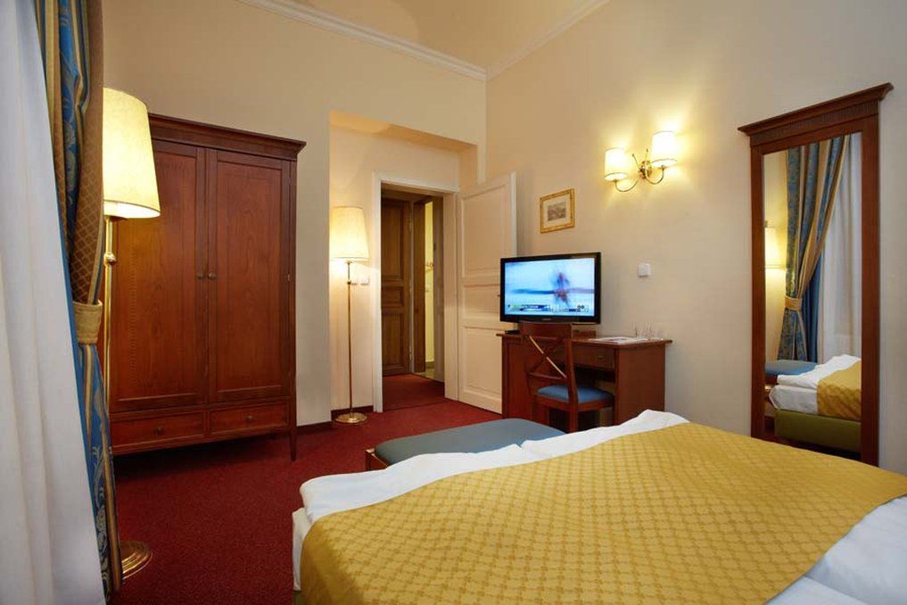 Galerie Royale Hotel Прага Екстериор снимка