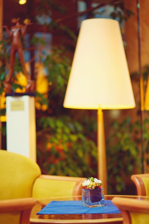 Galerie Royale Hotel Прага Екстериор снимка