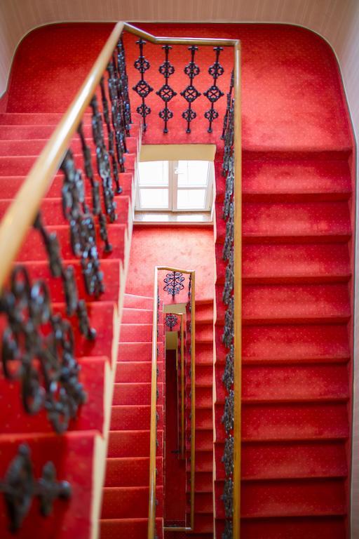 Galerie Royale Hotel Прага Екстериор снимка